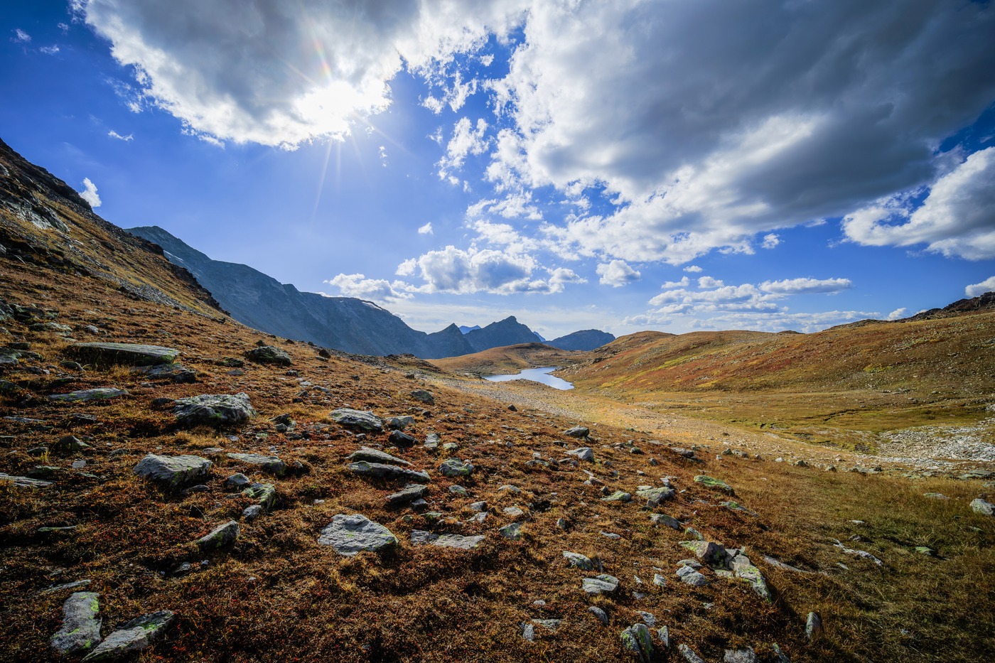 Original 26MP mountain vista JPG resized to 1400px wide